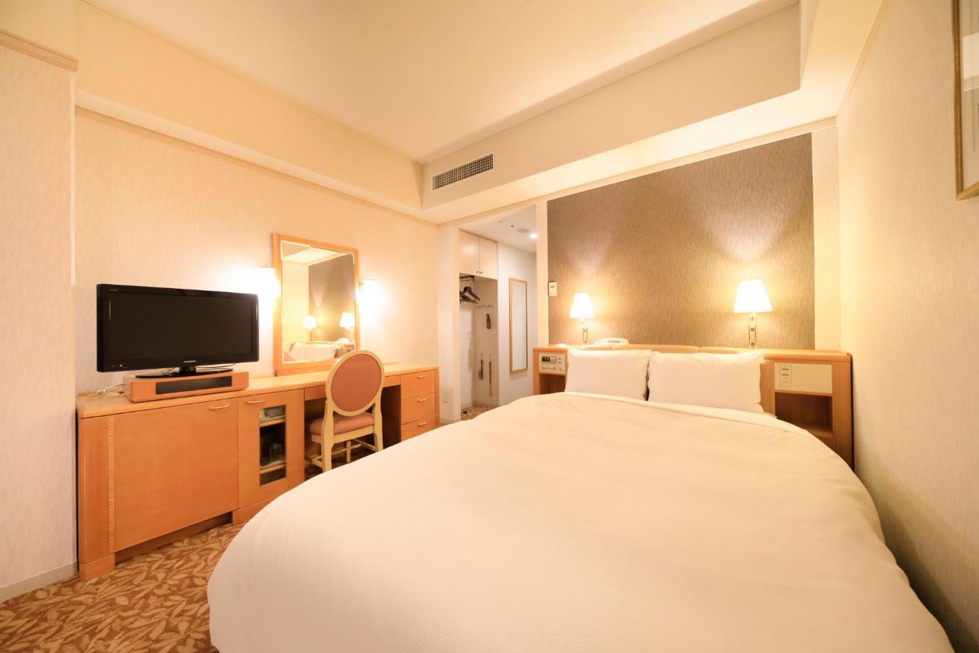 Crest Hotel Kashiwa Exterior foto